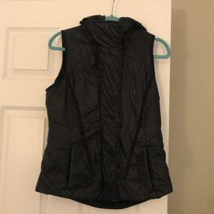 LuluLemon Black Puffer Vest